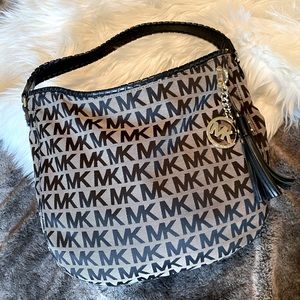 MICHAEL KORS SHOULDER BAG